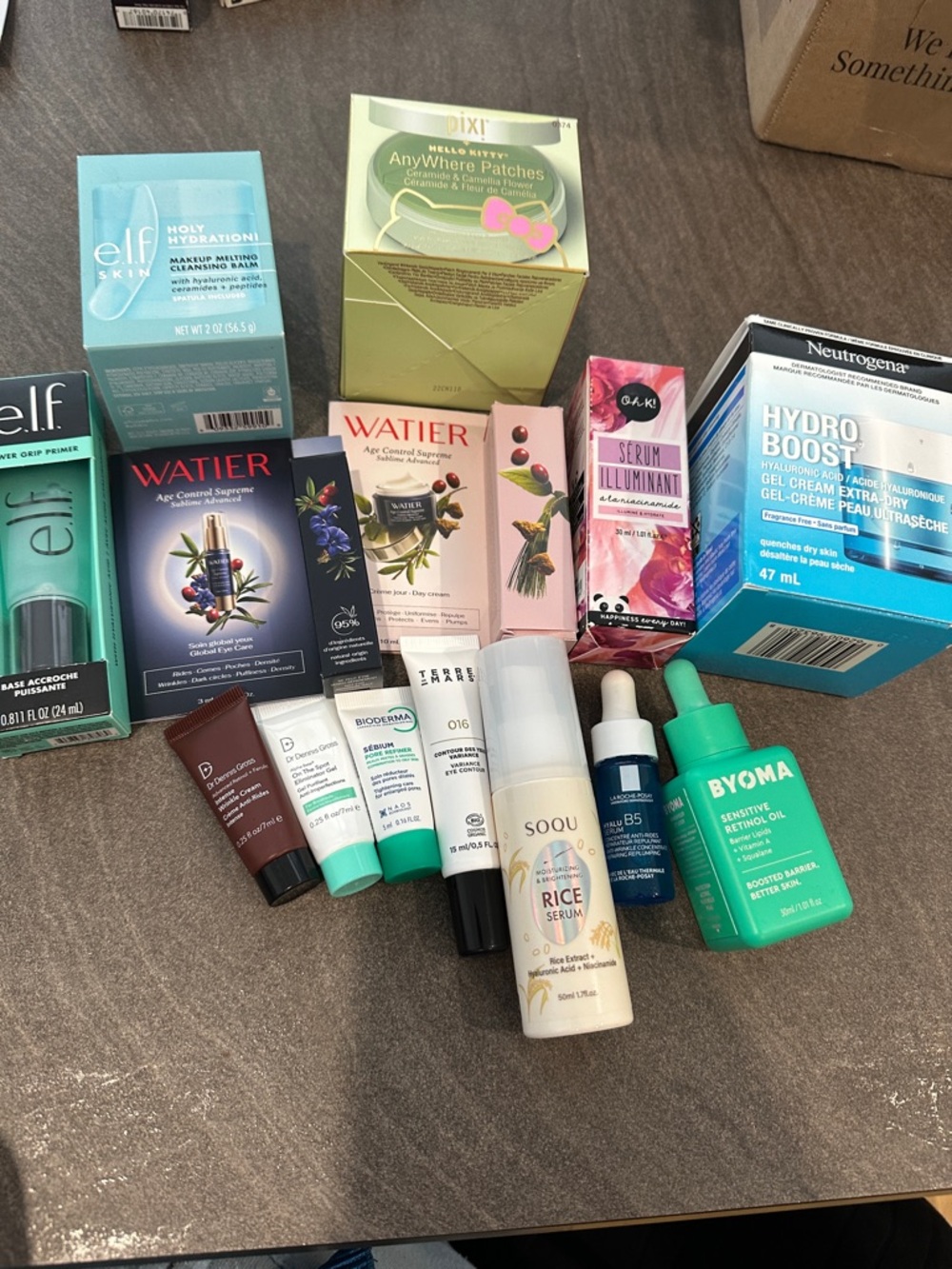 Assorted skincare bundle